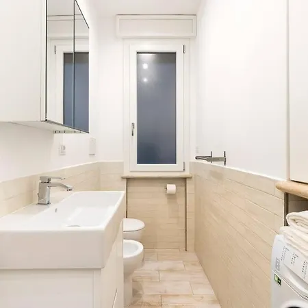 First Floor דירה רומא