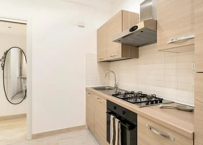 First Floor * Ρώμη